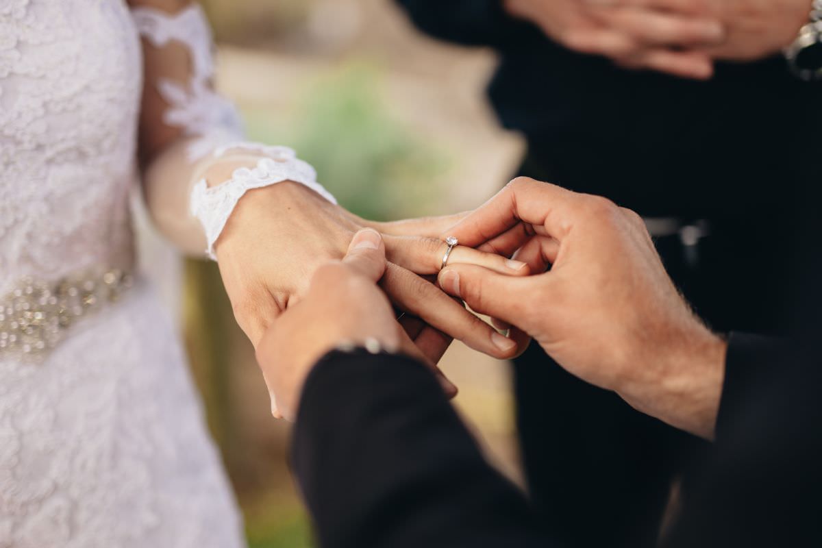 70 Jahre Verheiratet Glückwünsche und Geschenkideen zur Gnadenhochzeit